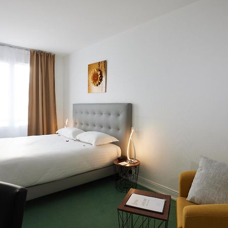 Hotel Le Beffroi Dreux Esterno foto