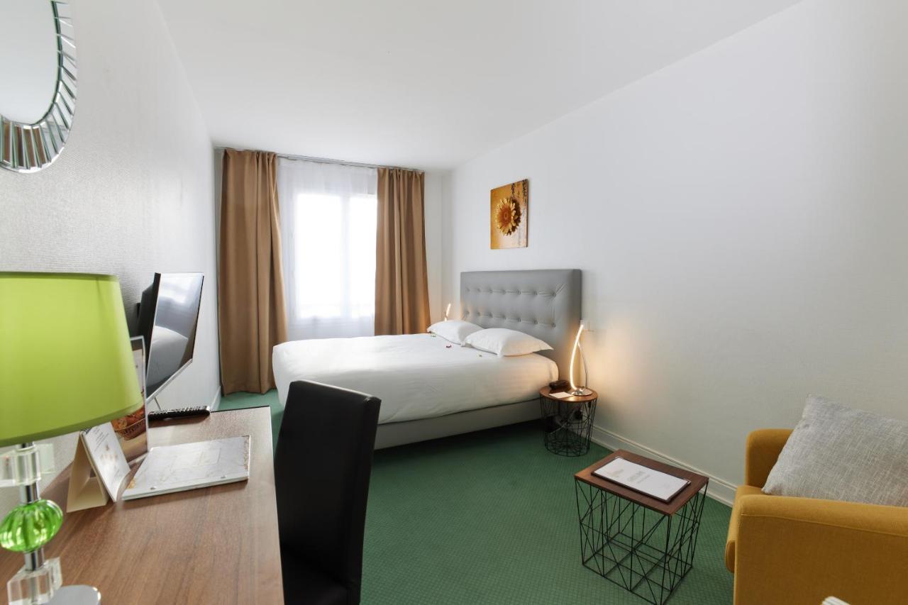 Hotel Le Beffroi Dreux Esterno foto