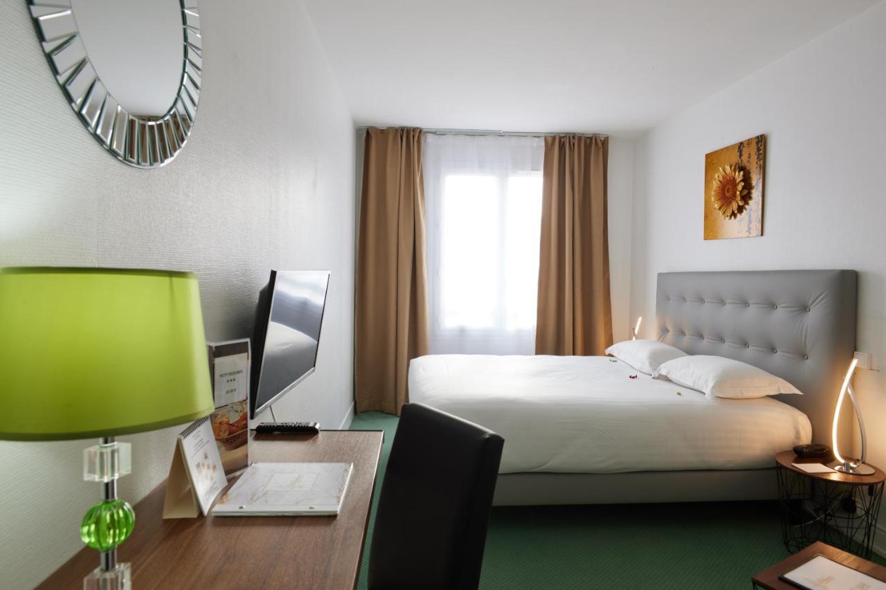 Hotel Le Beffroi Dreux Esterno foto